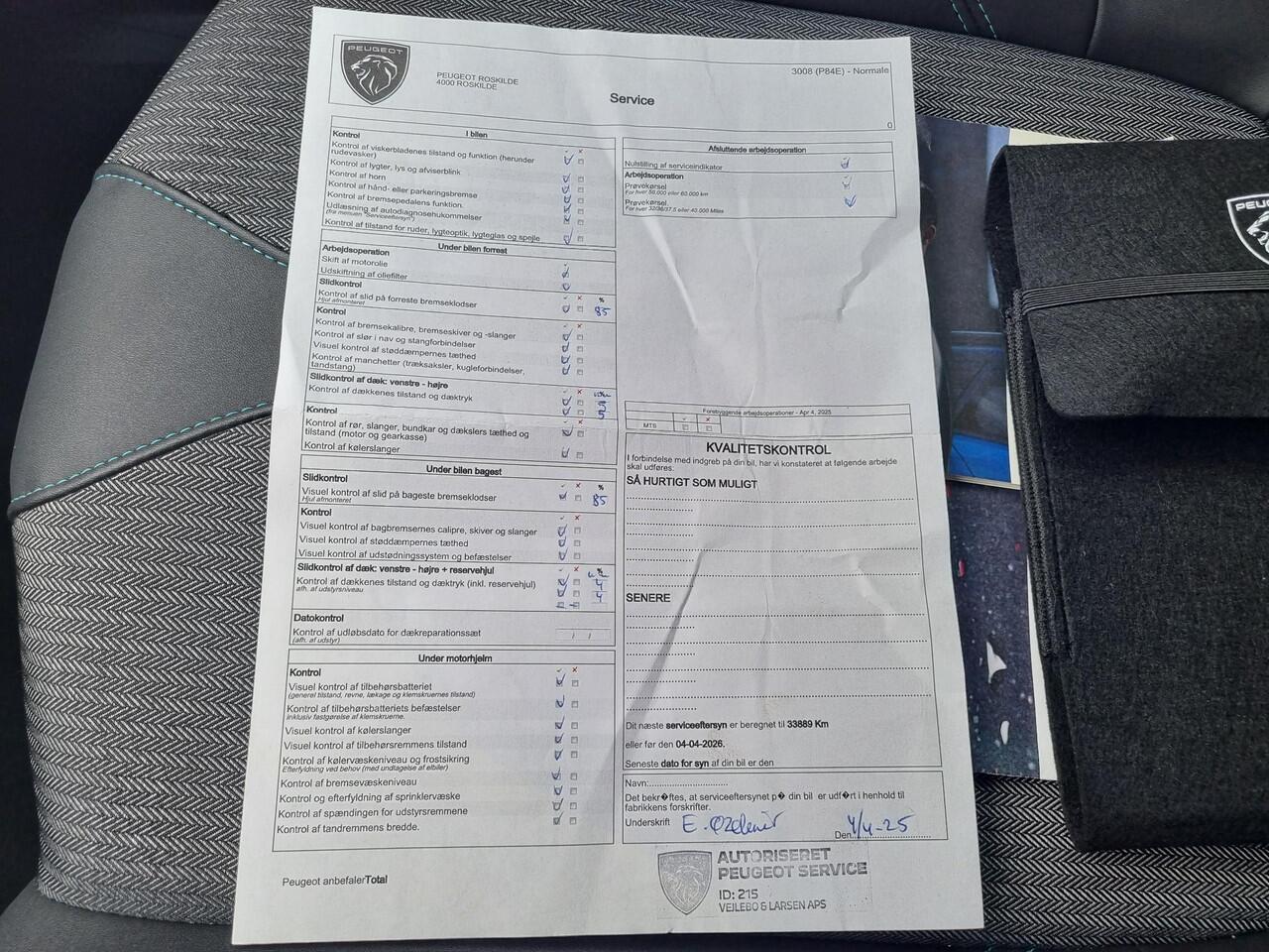 Peugeot 3008 1.2 Allure Pack Business Automaat / Elektrische Achterklep / Stoelverwarming / 360 Graden Camera / Navigatie / Adaptieve Cruise Control / Stoelverwarming / DAB / Parkeersensoren / Apple CarPlay/Android Auto / Lichtmetalen Velgen /