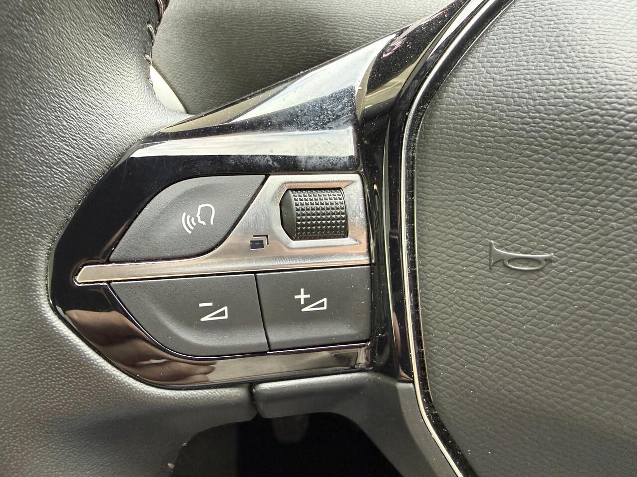 Peugeot 3008 1.2T 130pk Allure Pack Business | Climate & Cruise Control | Navigatie | AppleCarplay/Android Auto | Achteruitrijd Camera |