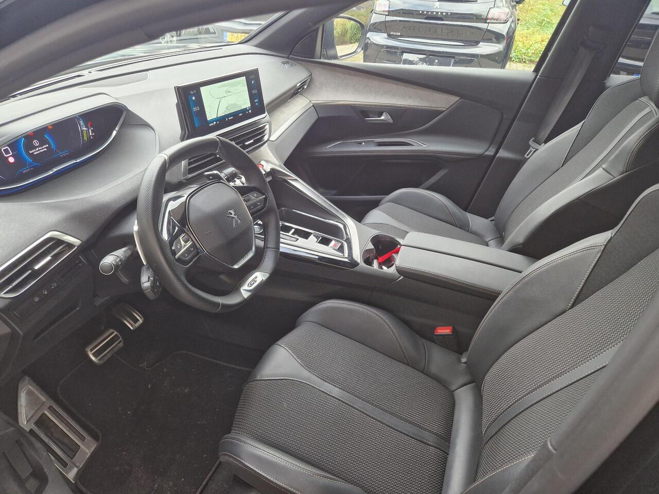 Peugeot 3008 1.2 Hybrid 145 GT | Climate & Cruise Control | Navigatie | Applecarplay/AndroidAuto | Stoelverwarming |