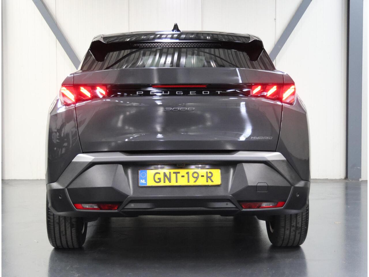 Peugeot 3008 1.2 Hybrid 145PK GT | 1ste eigenaar | AUTOMAAT | AppleCarPlay/AndroidAuto | Adaptive Cruise Control | Stoel/Stuurverwarming | 360'Camera | Alcantara/Leer | Sfeerverlichting | Virt.Cockpit | Keyless | Isofix | Privacy Glass | Parkeersensoren | Electrische 