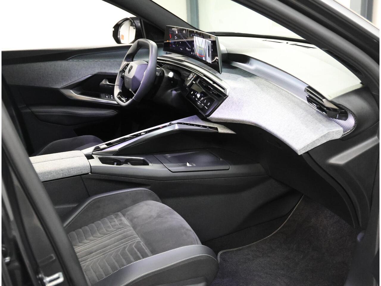 Peugeot 3008 1.2 Hybrid 145PK GT | 1ste eigenaar | AUTOMAAT | AppleCarPlay/AndroidAuto | Adaptive Cruise Control | Stoel/Stuurverwarming | 360'Camera | Alcantara/Leer | Sfeerverlichting | Virt.Cockpit | Keyless | Isofix | Privacy Glass | Parkeersensoren | Electrische 