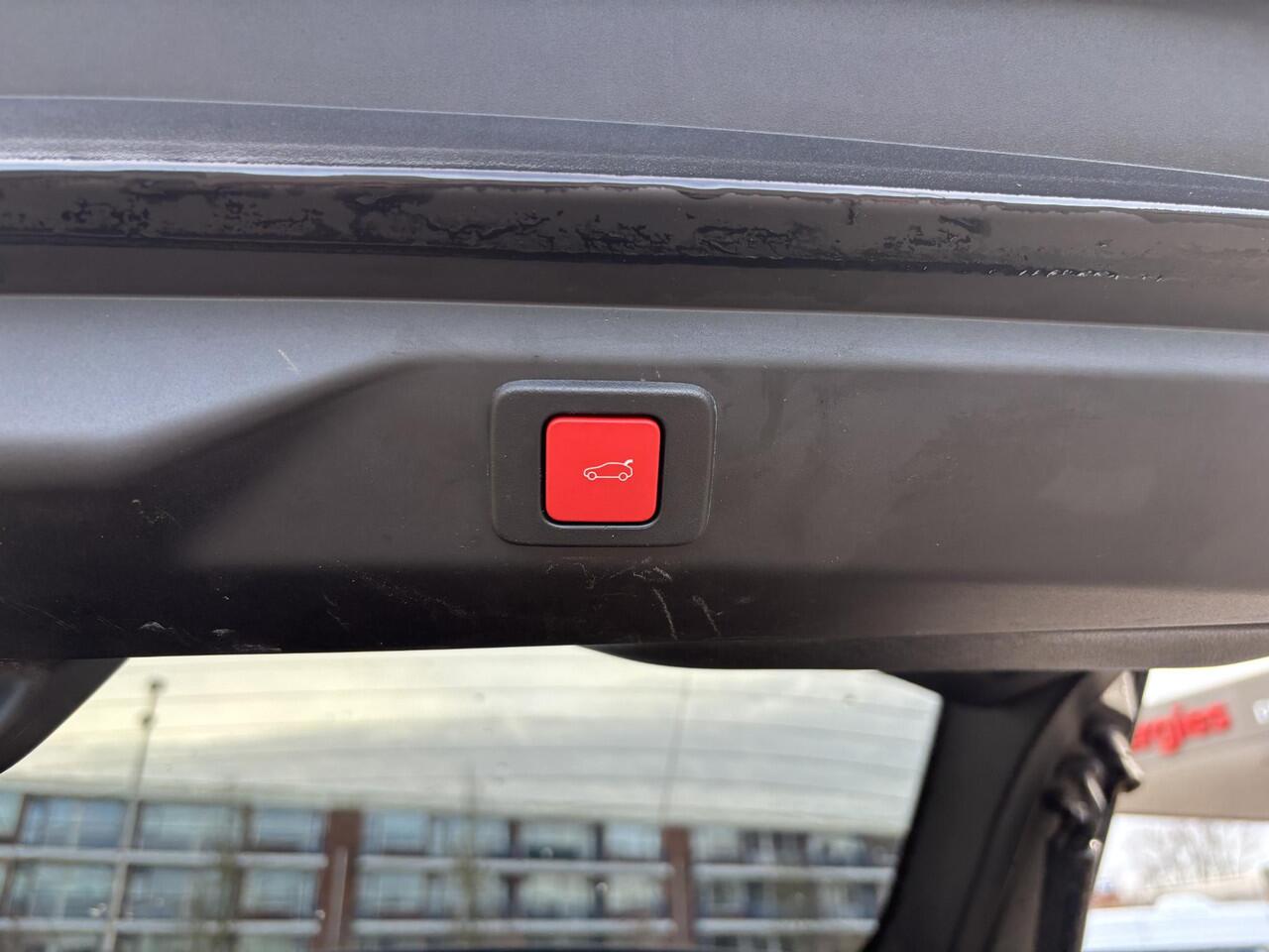 Peugeot 3008 1.2 Hybrid 136 GT / ALL-IN RIJKLAARPRIJS /360 Vision& Drive pakket | Stoel-pakket | Panoramadak