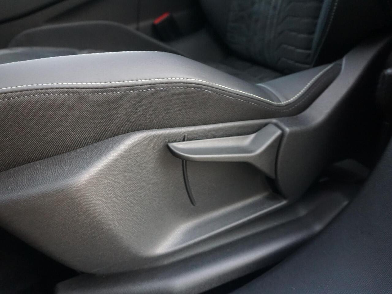 Peugeot 3008 e-3008 GT Avantage 210 73 kWh Afn. Trekhaak