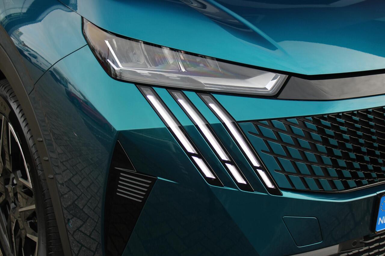 Peugeot 3008 1.2 Hybrid 145PK ALLURE | 360° CAMERA | KEYLESS ENTRY/START | STUUR VERWARMING | ALARM | DODEHOEK DETECTIE | 19" LICHTMETALEN VELGEN | NAVIGATIE | DRAADLOZE APPLE CARPLAY/ANDROID AUTO | ADAPTIVE CRUISE CONTROL | CLIAMTE CONTROL | PARKEERSENSOREN VOOR EN A