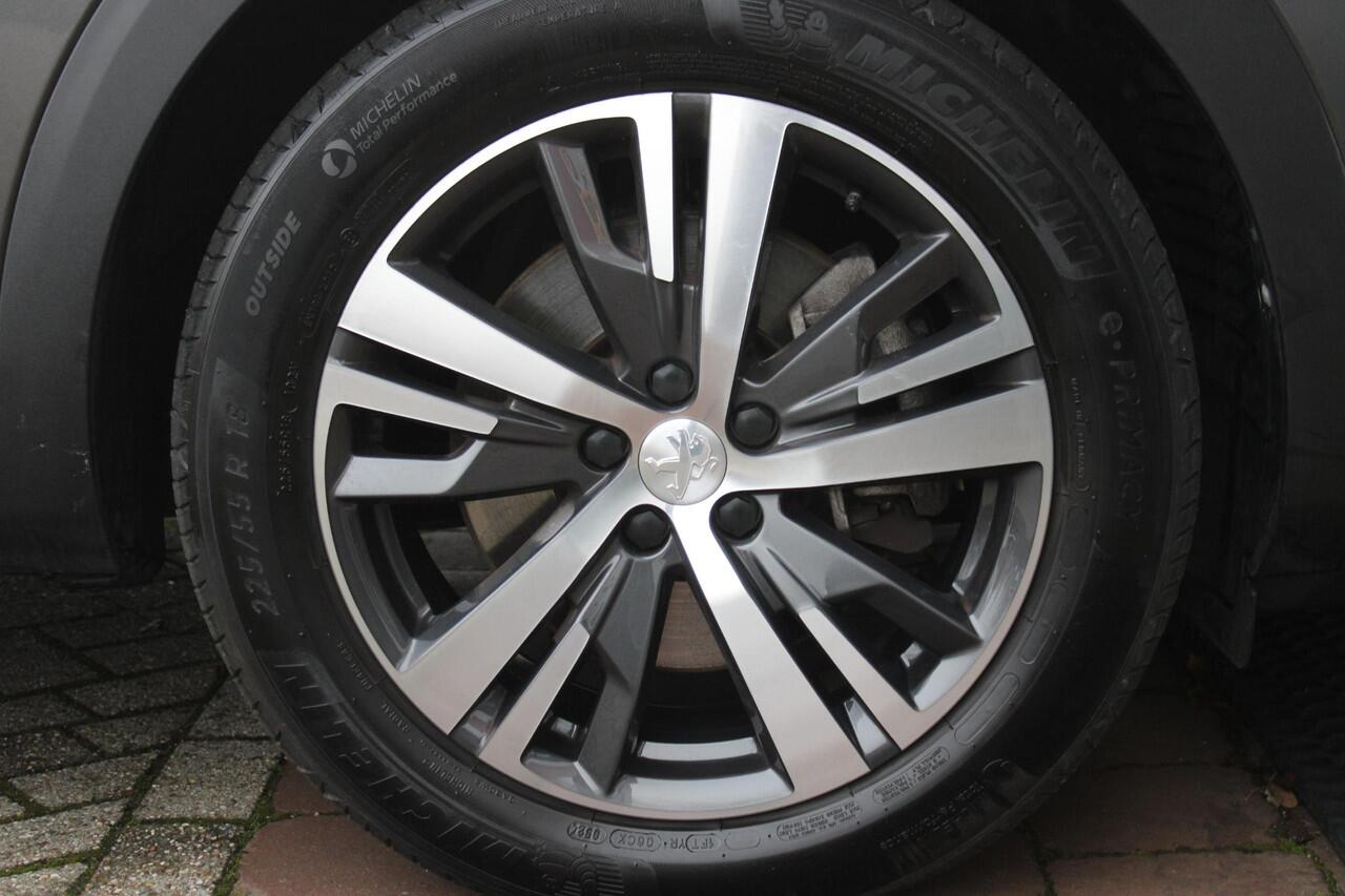 Peugeot 3008 1.6 HYbrid 180PK ALLURE PACK BUSINESS | STOEL VERWARMING | APPLE CARPLAY/ANDROID AUTO | NAVIGATIE | ACHTERUITRIJ CAMERA | KEYLESS ENTRY/START | LICHTMETALEN VELGEN 18" | DAB+ RADIO | LED KOPLAMPEN | CRUISE CONTROL | CLIMATE CONTROL |