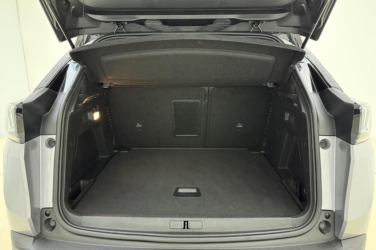 Peugeot 3008 1.2 Hybrid 136 GT Automaat | Navigatie | Climate control | Camera | Lichtmetalen velgen | Keyless | Extra getint glas | Parkeersensoren