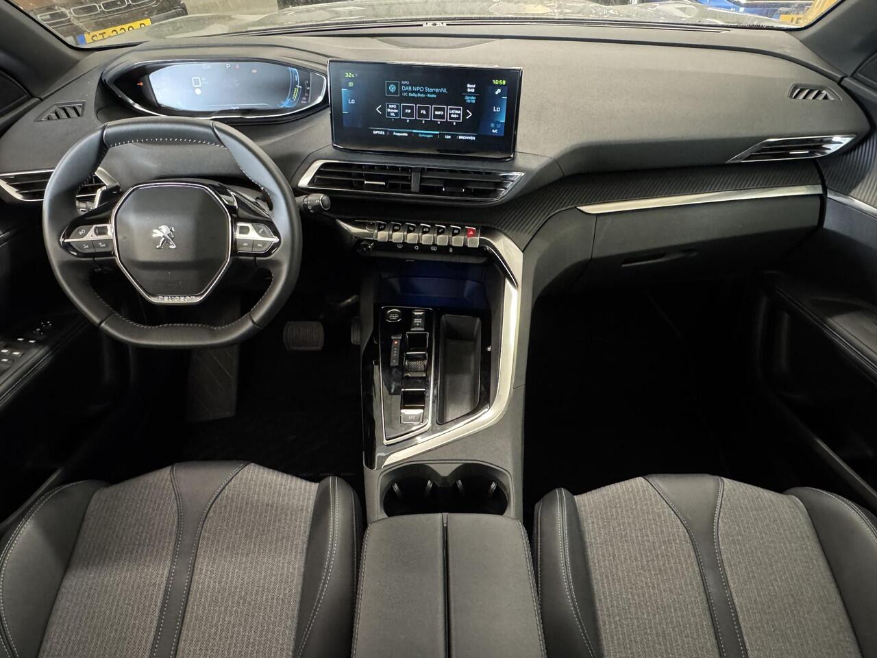Peugeot 3008 1.6 HYbrid 180 Allure | Automaat | Carplay | Clima | Navi |Camera | Blindspot | Plug in Hybrid | ( Vestiging - Nieuwegein )