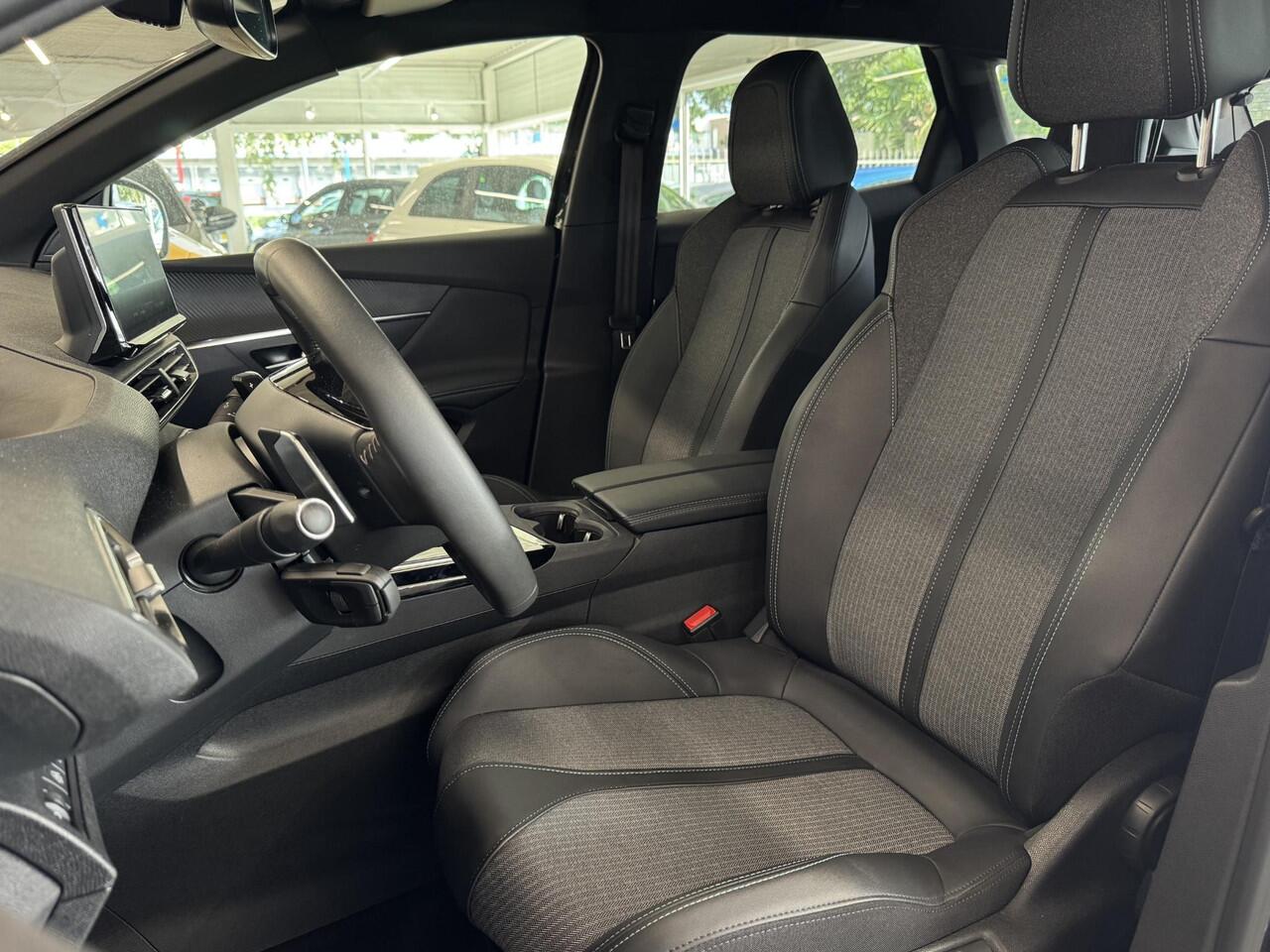 Peugeot 3008 1.6 HYbrid 180 Allure | Automaat | Carplay | Clima | Navi |Camera | Blindspot | Plug in Hybrid | ( Vestiging - Nieuwegein )