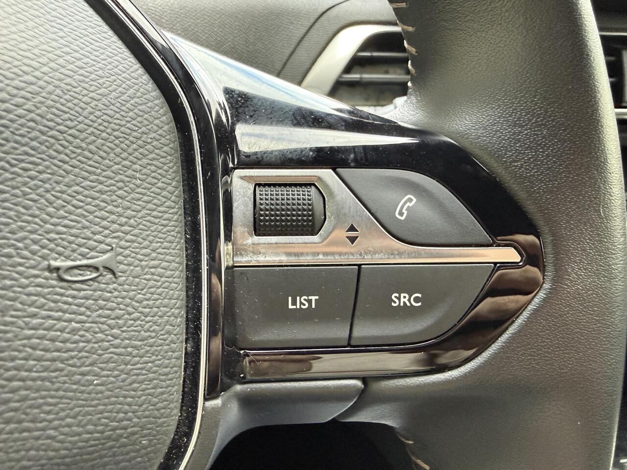 Peugeot 3008 1.2T 130pk Allure Pack Business | Climate & Cruise Control | Navigatie | AppleCarplay/Android Auto | Achteruitrijd Camera |