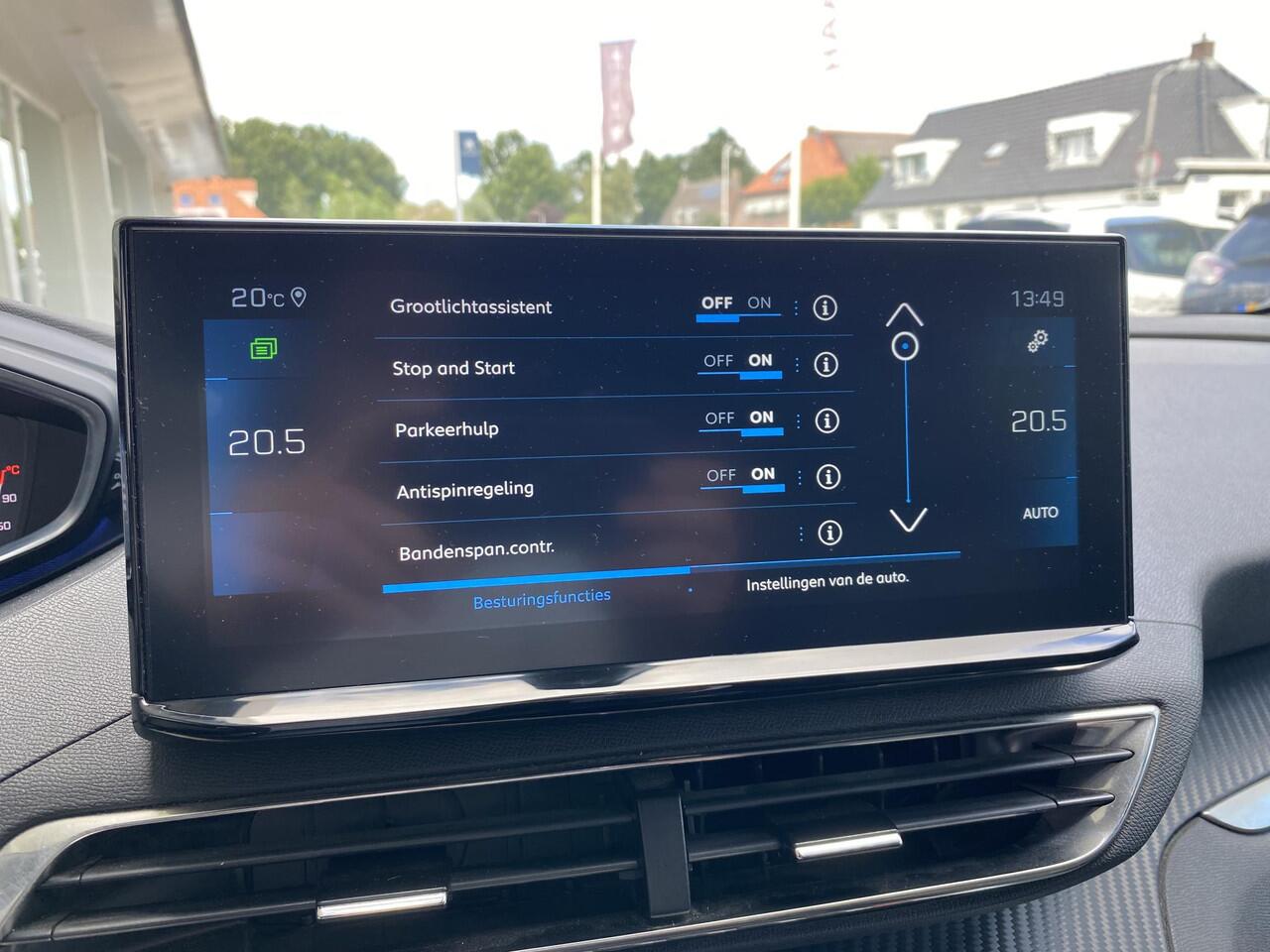 Peugeot 3008 1.2T 130pk Allure Pack Business | Keyless Entry | LED Koplampen | Achteruitrijcamera | Navigatie | Privacy Glass | Half lederen bekleding