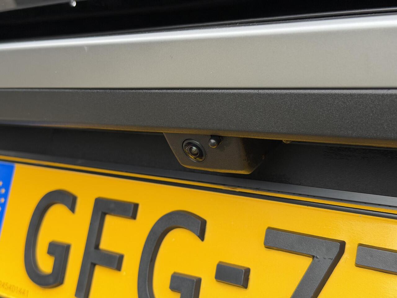 Peugeot 3008 GT 1.2 Hybrid 136PK e-DCS6 Automaat Navigatie, Rondomzichtcamera, Keyless, Alcantara, Stoel & Stuurwielverwarming, Parkeersensoren