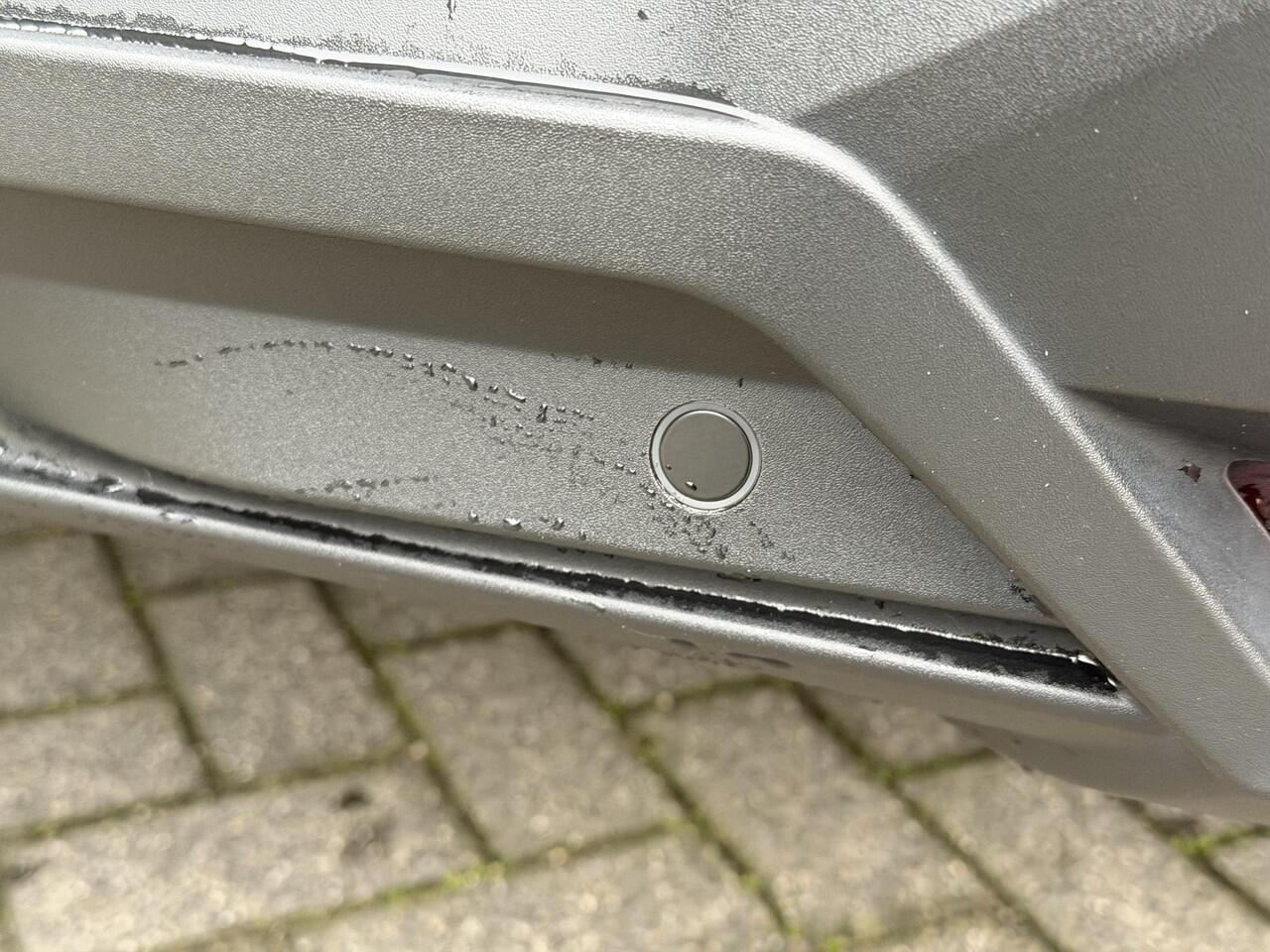 Peugeot 3008 GT 1.2 Hybrid 136PK e-DCS6 Automaat Navigatie, Rondomzichtcamera, Keyless, Alcantara, Stoel & Stuurwielverwarming, Parkeersensoren