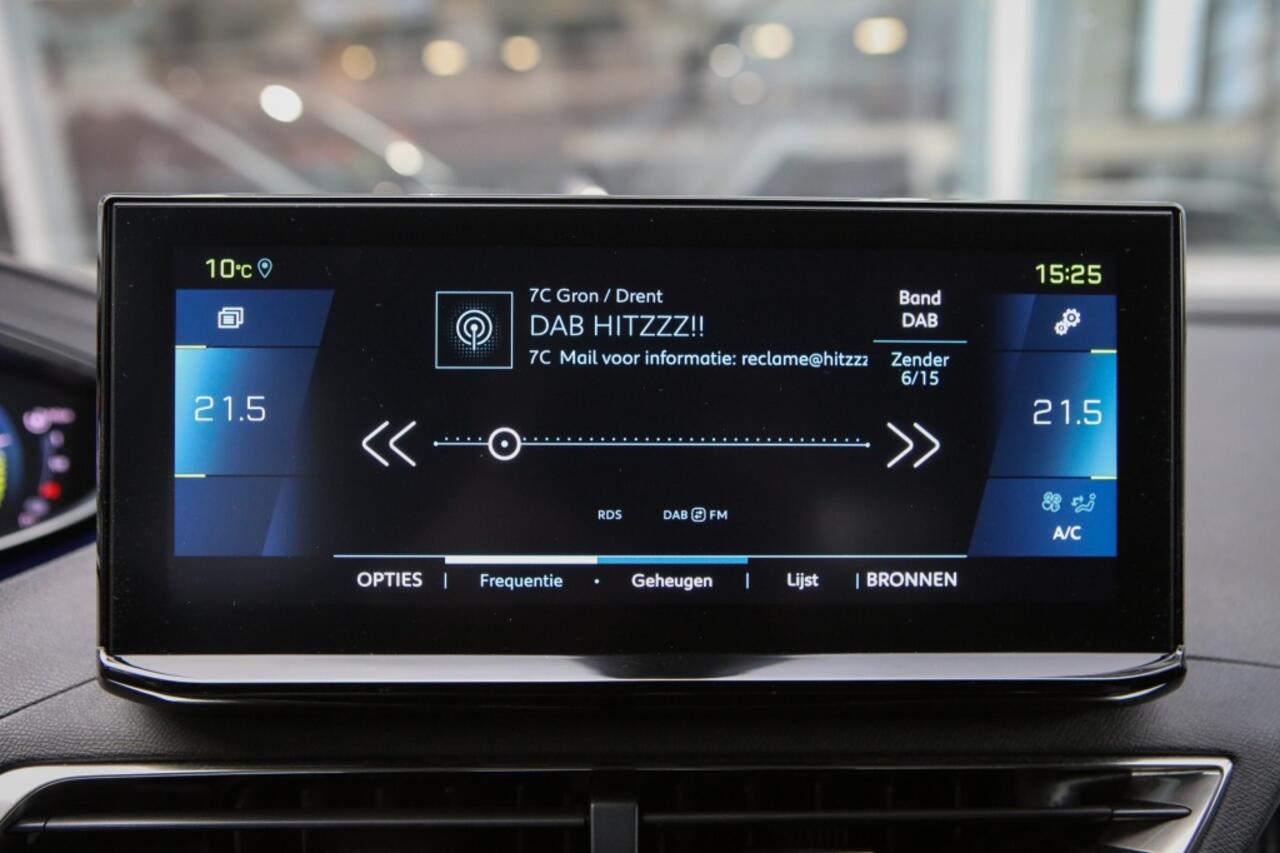 Peugeot 3008 Hybrid | BTW | 180 PK | Adaptieve Cruise Control | Navigatie |