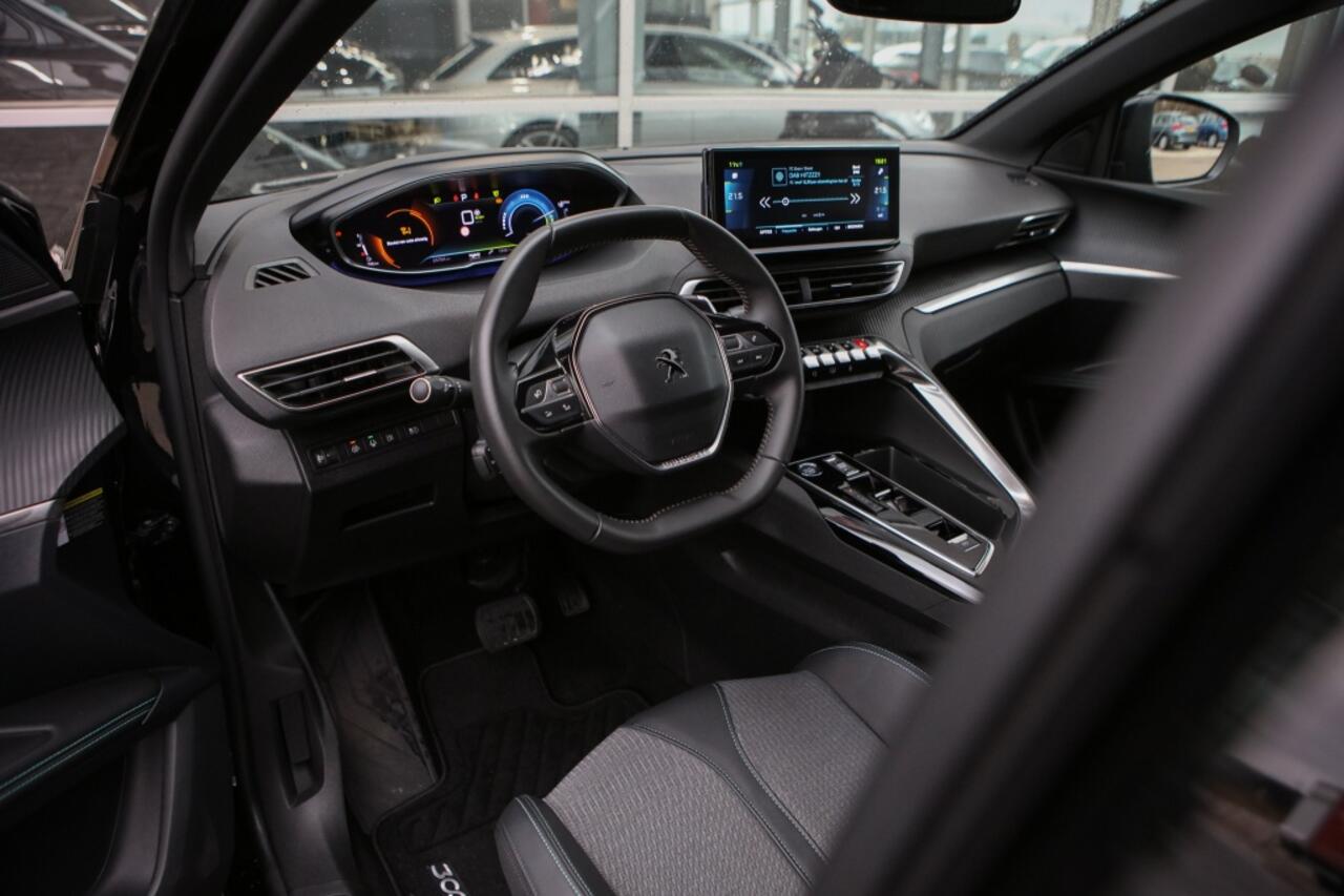 Peugeot 3008 Hybrid | BTW | 180 PK | Adaptieve Cruise Control | Navigatie |