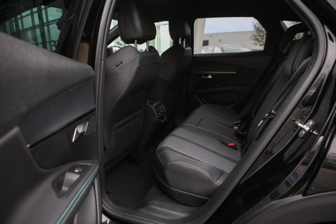 Peugeot 3008 Hybrid | BTW | 180 PK | Adaptieve Cruise Control | Navigatie |