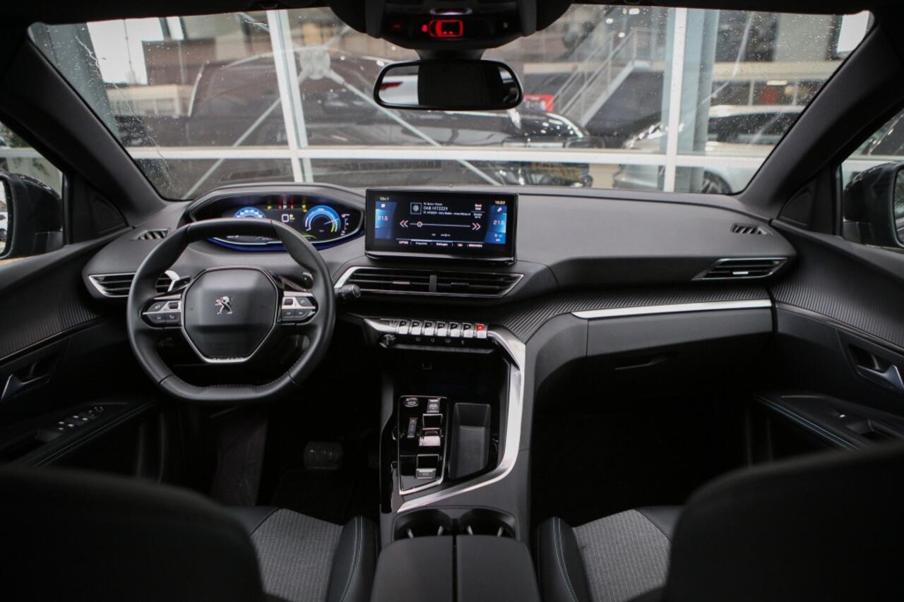 Peugeot 3008 Hybrid | BTW | 180 PK | Adaptieve Cruise Control | Navigatie |