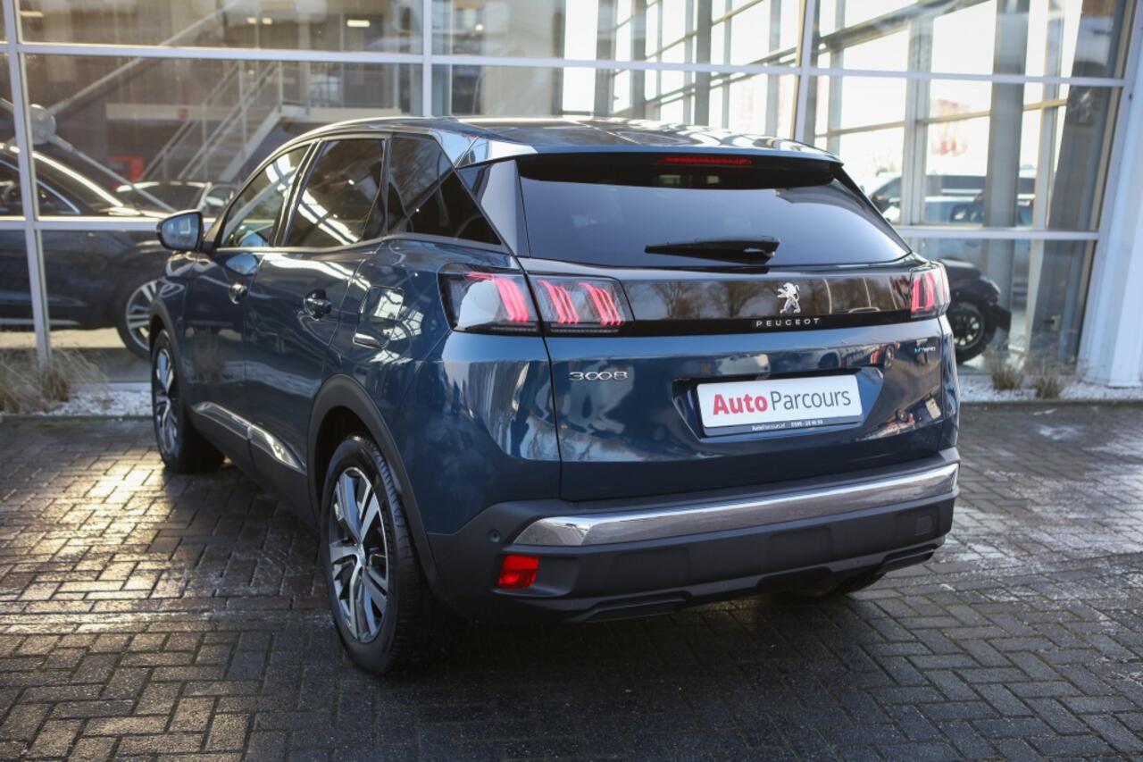 Peugeot 3008 Hybrid | BTW | 180 PK | Adaptieve Cruise Control | Navigatie |