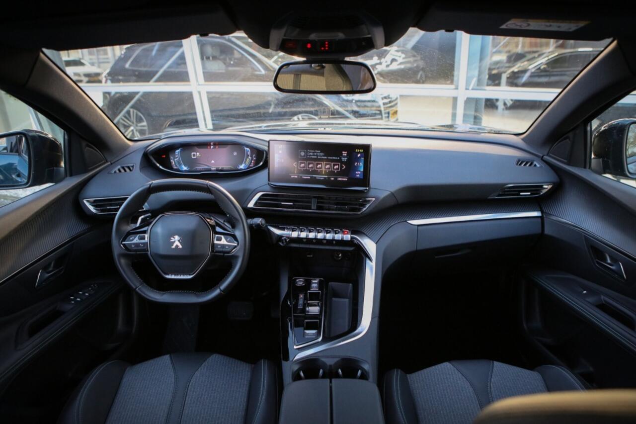 Peugeot 3008 Hybrid | BTW | 180 PK | Adaptieve Cruise Control | Navigatie |