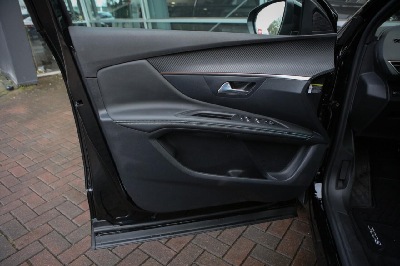 Peugeot 3008 Hybrid | BTW | 180 PK | Adaptieve Cruise Control | Navigatie |