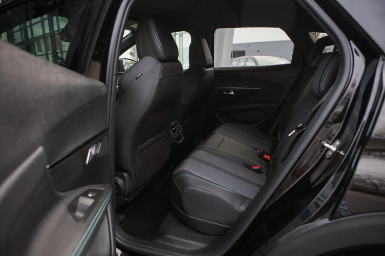 Peugeot 3008 Hybrid | BTW | 180 PK | Adaptieve Cruise Control | Navigatie |