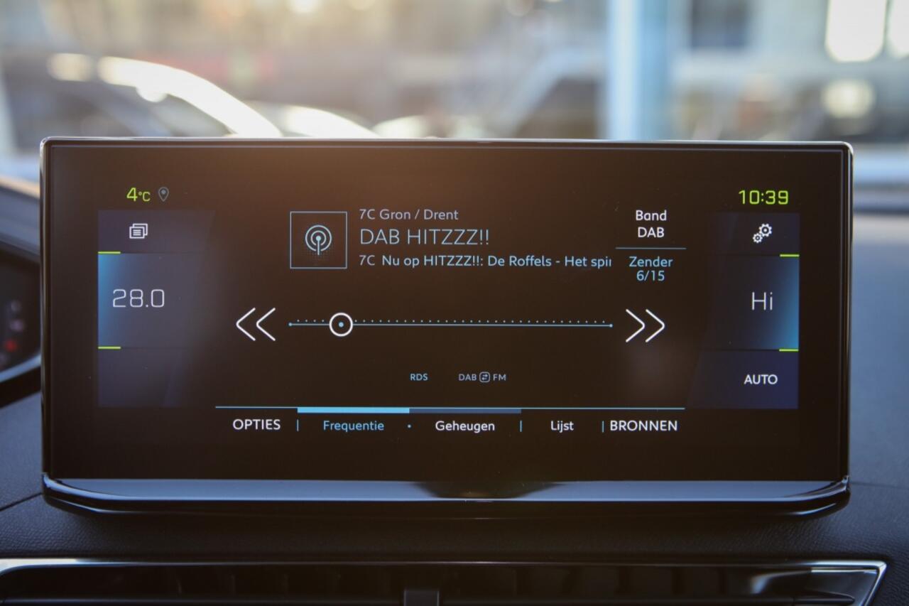 Peugeot 3008 Hybrid | 180 PK | Adaptieve Cruise Control | Navigatie |