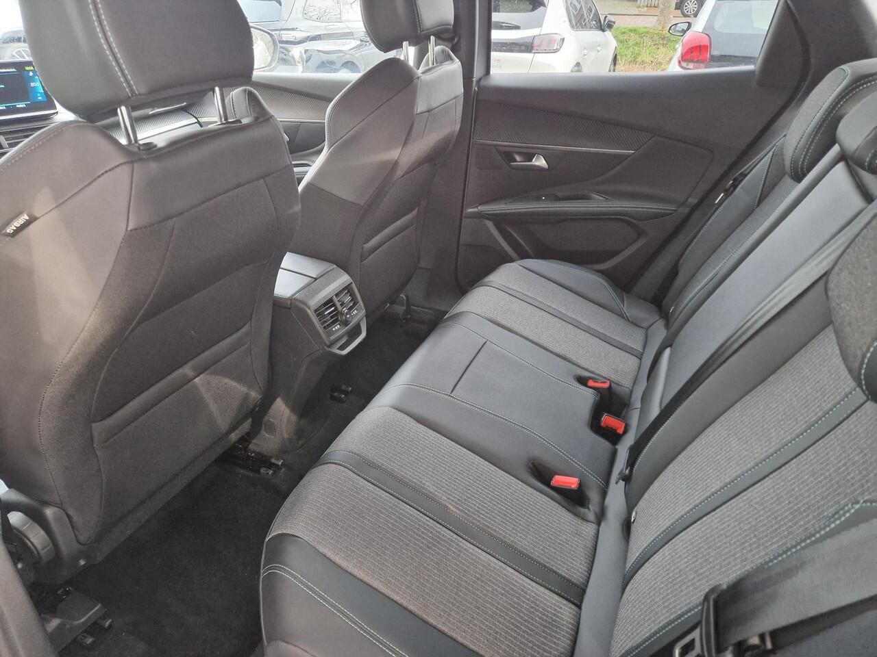 Peugeot 3008 1.6 HYbrid 180 Allure Pack Business | 19 inch | Automaat | Apple carplay | Achteruitrijcamera | Navigatiesysteem