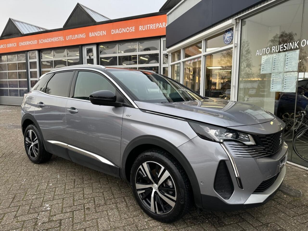 Peugeot 3008 1.2 HYBRID 136 GT