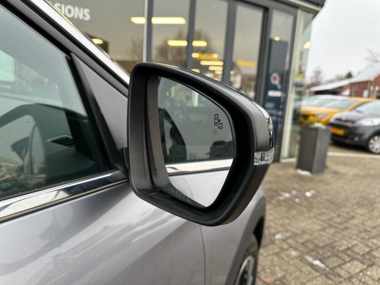 Peugeot 3008 1.2 HYBRID 136 GT