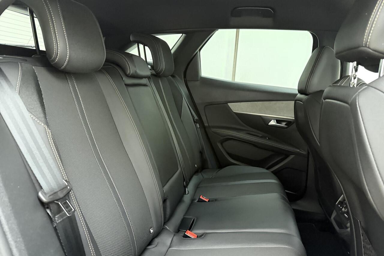 Peugeot 3008 1.2T 130pk GT | Achteruitrijcamera | Parkeersensoren V+A | Cruise & Climate control | Navi | Apple Carplay / Android Auto