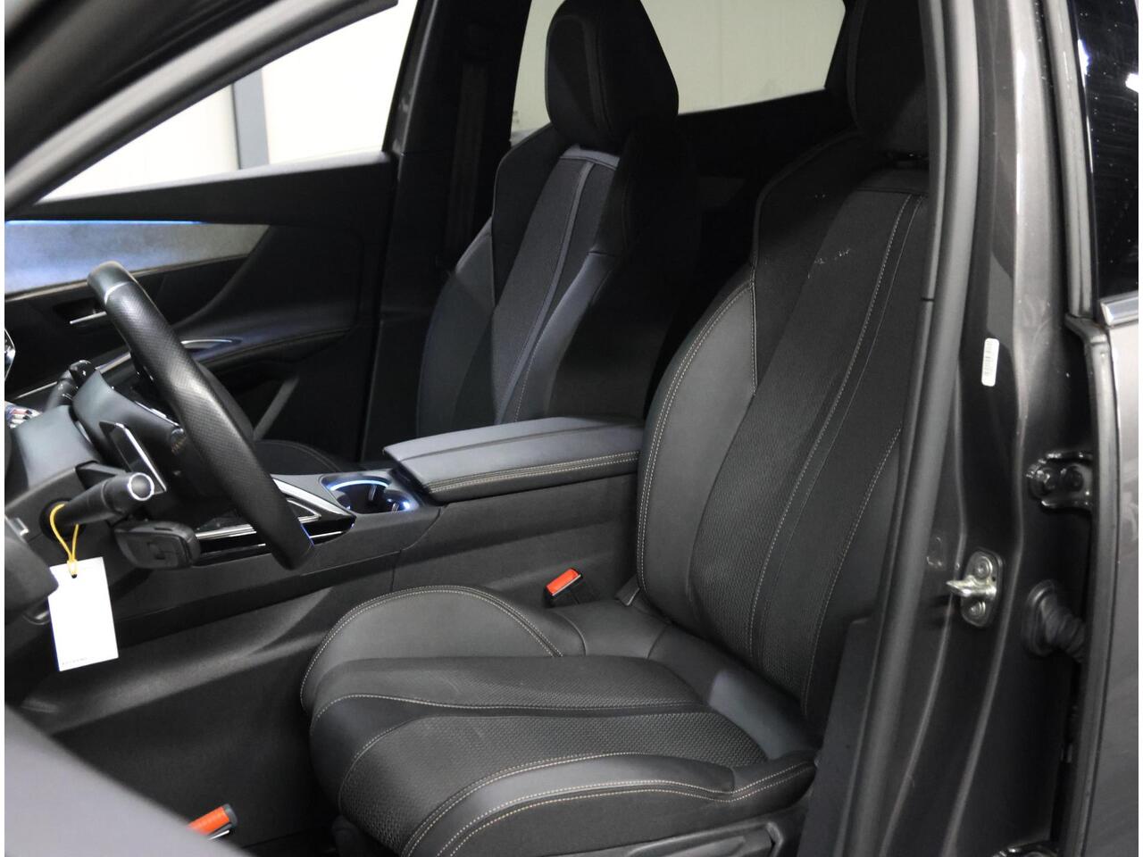 Peugeot 3008 1.2 Hybrid GT 136PK Automaat | 1ste Eigenaar | Navigatie | Climate Control | Adaptieve Cruise Control | Camera en Parkeersensoren Voor + Achter | Full-LED Koplampen | DAB Ontvanger | Dodehoek Detectie | Keyless Entry/Start | 18" Lichtmetalen Velgen | Appl