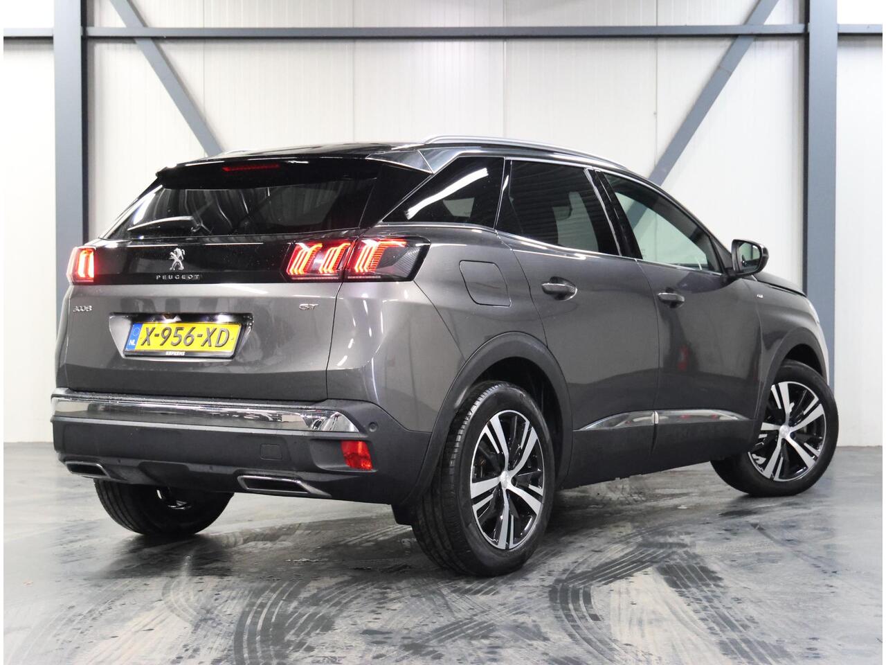Peugeot 3008 1.2 Hybrid GT 136PK Automaat | 1ste Eigenaar | Navigatie | Climate Control | Adaptieve Cruise Control | Camera en Parkeersensoren Voor + Achter | Full-LED Koplampen | DAB Ontvanger | Dodehoek Detectie | Keyless Entry/Start | 18" Lichtmetalen Velgen | Appl