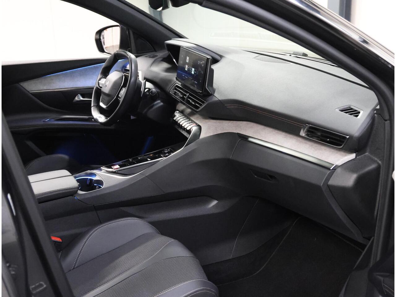 Peugeot 3008 1.2 Hybrid GT 136PK Automaat | 1ste Eigenaar | Navigatie | Climate Control | Adaptieve Cruise Control | Camera en Parkeersensoren Voor + Achter | Full-LED Koplampen | DAB Ontvanger | Dodehoek Detectie | Keyless Entry/Start | 18" Lichtmetalen Velgen | Appl