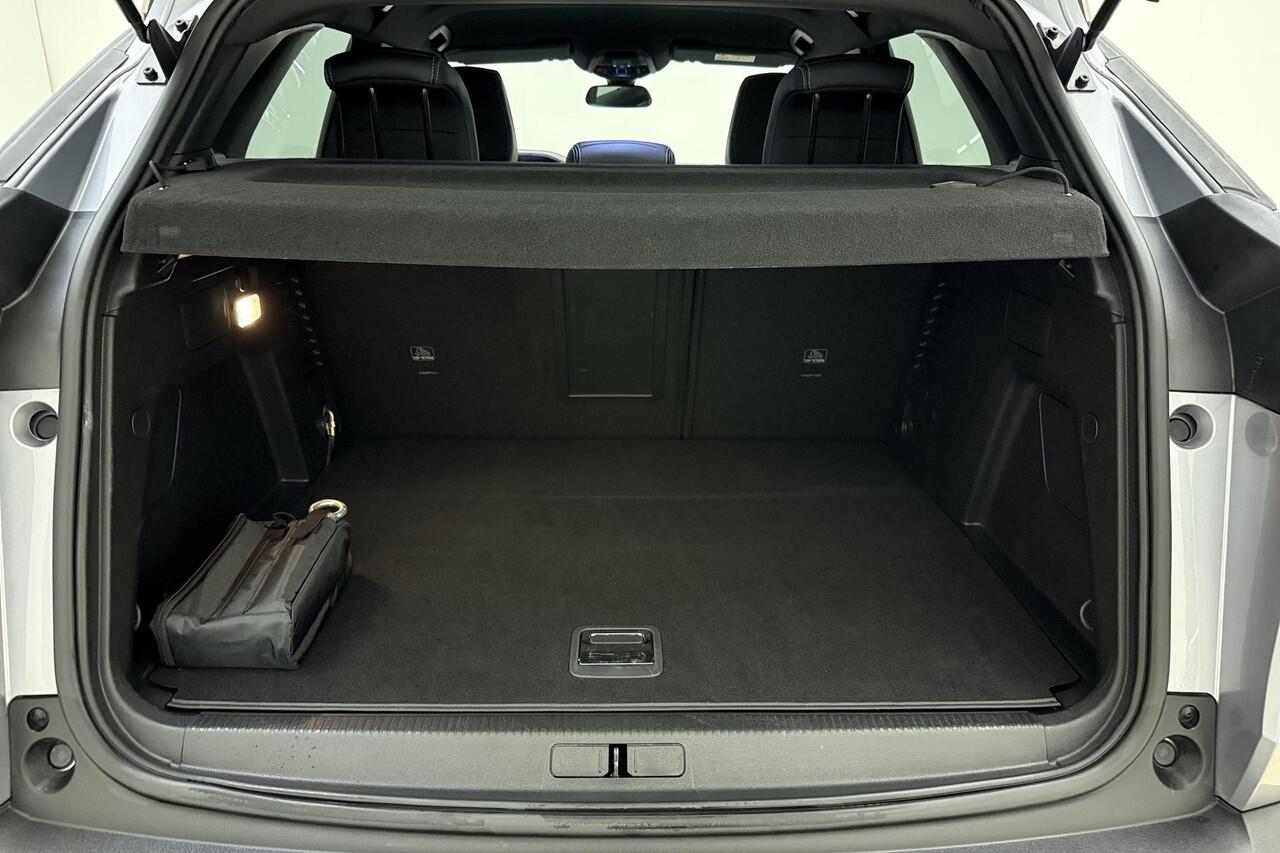 Peugeot 3008 1.6 HYbrid 180 Allure Pack Business | 19 inch | Automaat | Achteruitrij camera | Parkeersensoren | Navigatie