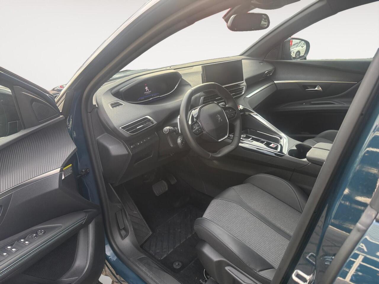 Peugeot 3008 1.6 HYbrid 225 Active Pack Business | Automaat | Camera | Apple Carplay/Android Auto | Full Led | DAB | Keyless | Parkeersensoren