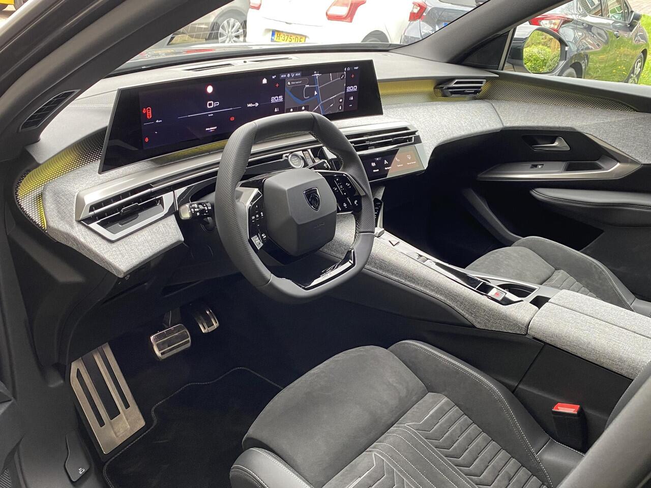 Peugeot 3008 Hybrid 136 GT | NIEUW | 8 JAAR GARANTIE | Trekhaak | Alcantara Interieur | Memoryfunctie op stoel | Camera V+A | Elektr. achterklep