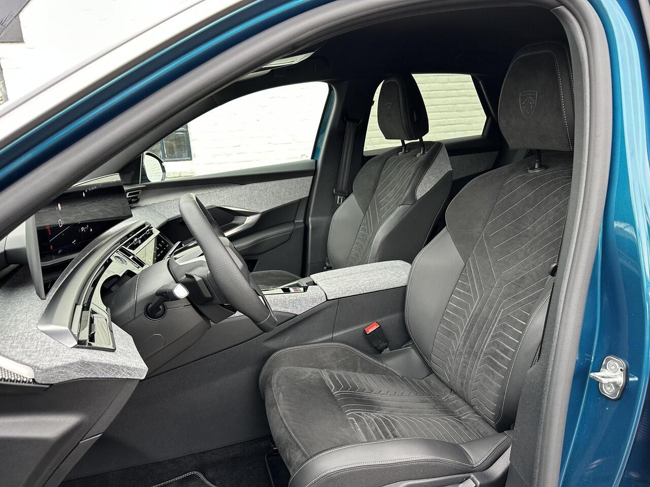 Peugeot 3008 1.2 Hybrid 145 PK GT Automaat ¤ 8000,- DEMO VOORDEEL | Alcantara Stoelen | Panorama Navigatie | 360 Vision Camera | Dode Hoek Signalering | Elektrische Kofferklep | Keyless Entry | Full LED Verlichting | Stoelverwarming | 19" Lichtmetalen Velgen |