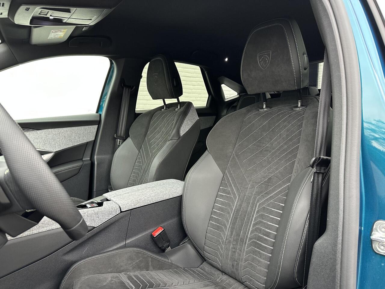 Peugeot 3008 1.2 Hybrid 145 PK GT Automaat ¤ 8000,- DEMO VOORDEEL | Alcantara Stoelen | Panorama Navigatie | 360 Vision Camera | Dode Hoek Signalering | Elektrische Kofferklep | Keyless Entry | Full LED Verlichting | Stoelverwarming | 19" Lichtmetalen Velgen |