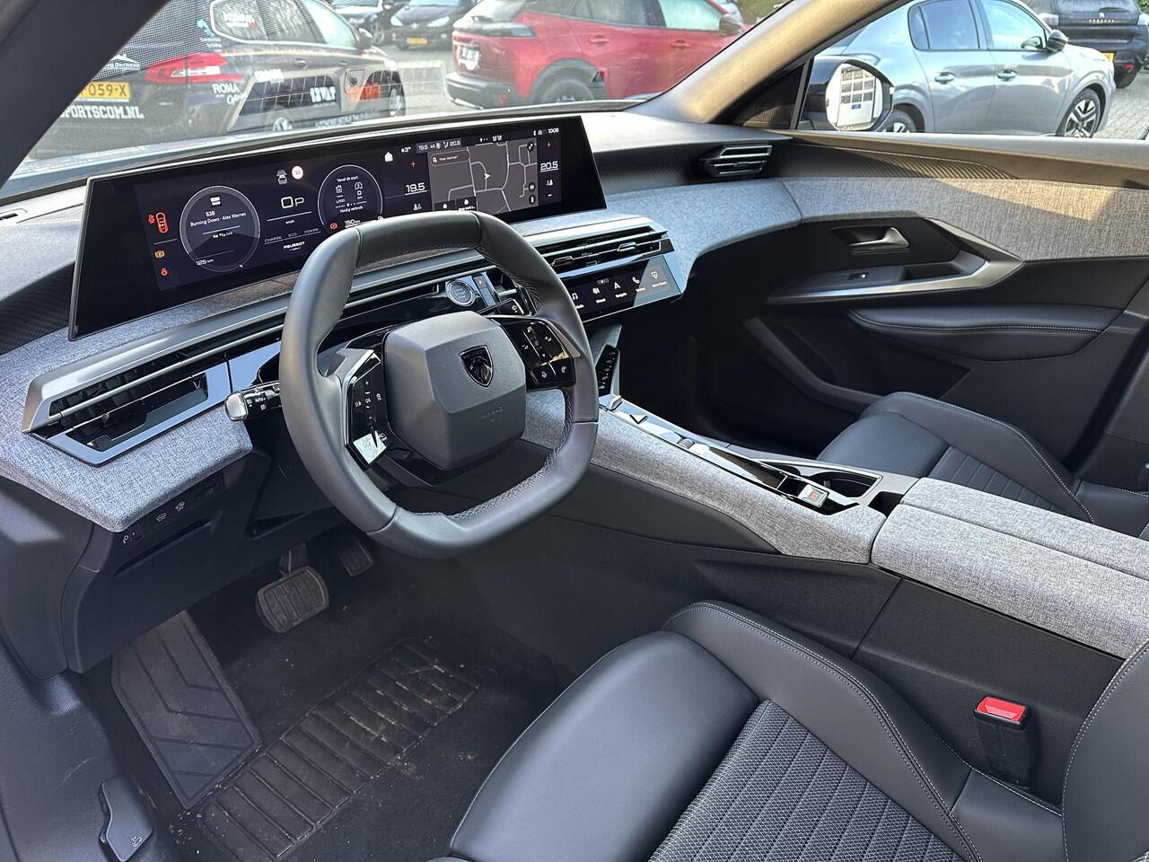 Peugeot 3008 1.2 Hybrid 145 PK Allure ¤ 8000,- DEMO VOORDEEL | Bouwjaar 2025 | Automaat | AGR Stoelen met verwarming | Panorama Navigatie | Keyless Entry | Stoel & Stuur Verwarming | 360 Graden Camera | Dodehoek detectie | Climate Control | LED Verlichting | 19 Inch L