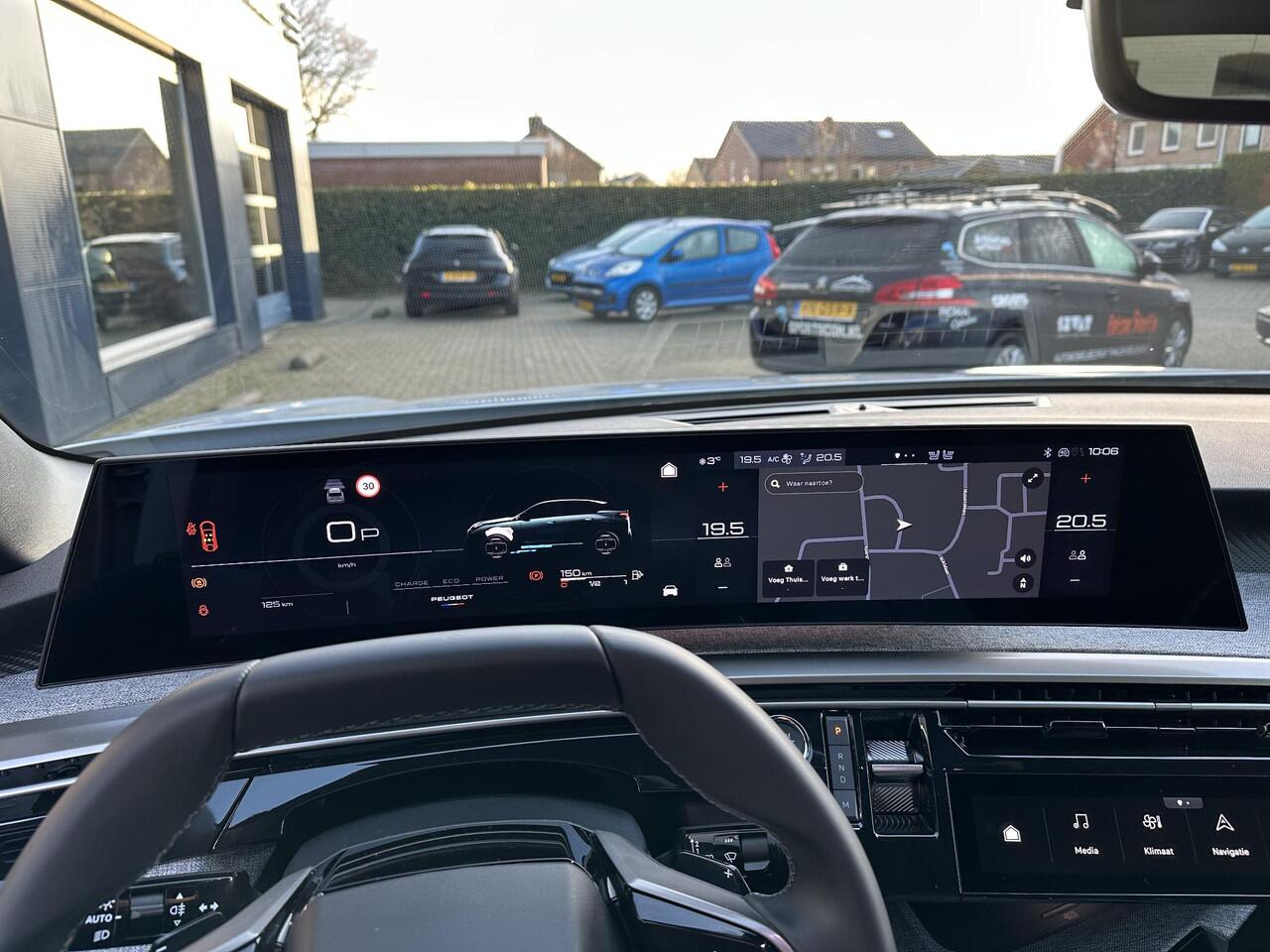 Peugeot 3008 1.2 Hybrid 145 PK Allure ¤ 8000,- DEMO VOORDEEL | Bouwjaar 2025 | Automaat | AGR Stoelen met verwarming | Panorama Navigatie | Keyless Entry | Stoel & Stuur Verwarming | 360 Graden Camera | Dodehoek detectie | Climate Control | LED Verlichting | 19 Inch L