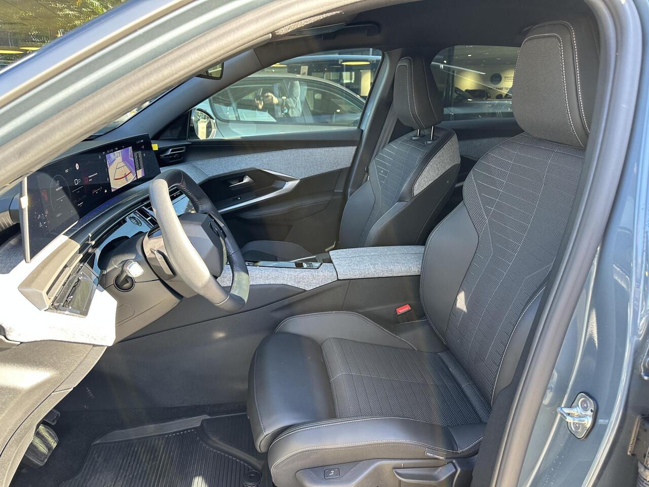 Peugeot 3008 1.2 Hybrid 145 PK Allure Automaat | Navigatie | Keyless Entry | AGR Stoel met Stoelverwarming | Camera | Climate Control | LED Verlichting | Cruise Control | Parkeersensoren | 19" Lichtmetalen Velgen | Hoge Zitpositie |