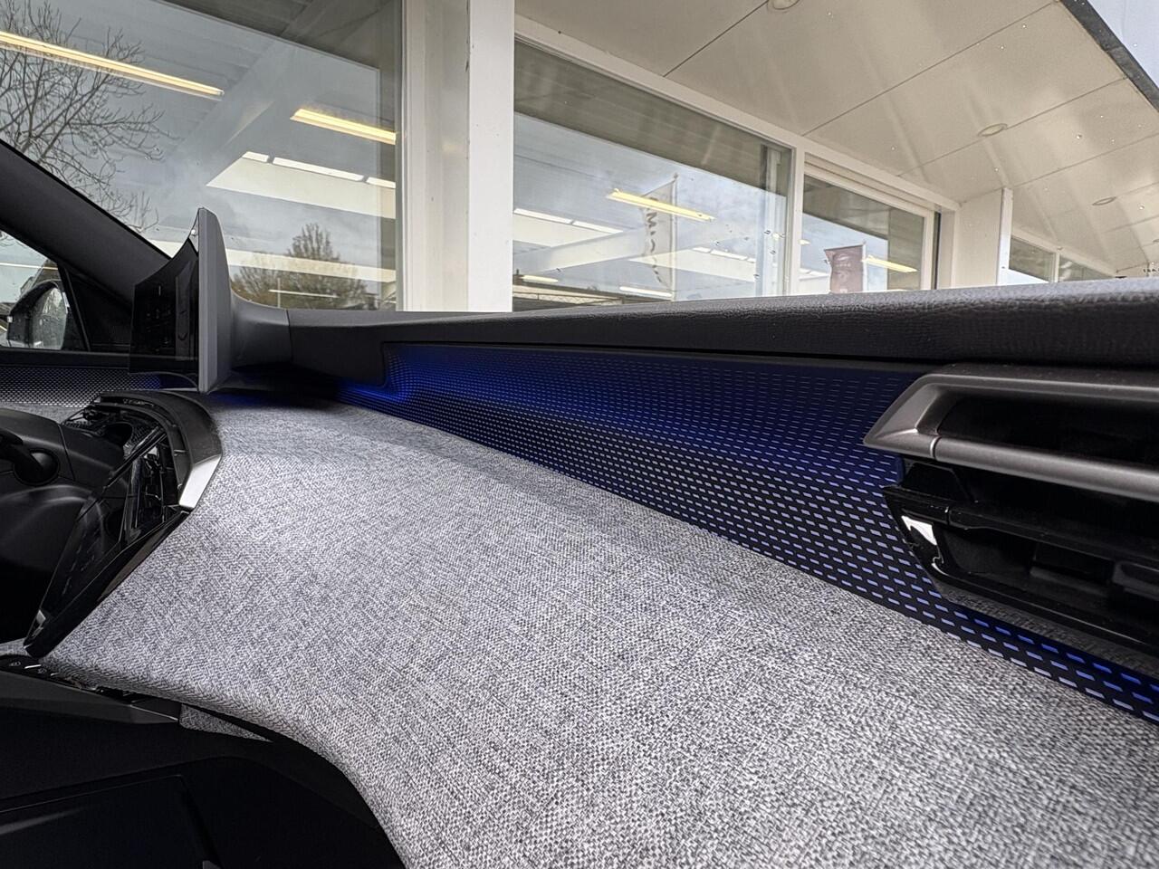 Peugeot 3008 1.2 Hybrid 145 GT | Elektr. achterklep | Nw. prijs ¤ 48.820,- | Stoel- & stuurverwarming | Full LED | Adaptieve Cruise Control | Keyless | Camera | Navigatie