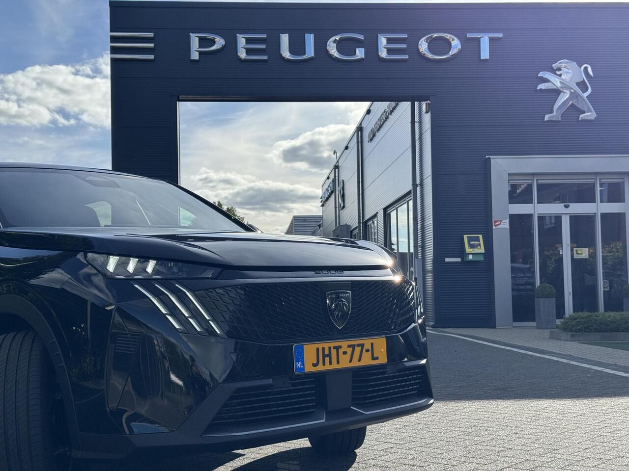 Peugeot 3008 GT 1.2 Hybrid 136PK e-DCS6 Automaat Navigatie, Achteruitrijcamera, Keyless, Stoel & Stuurwielverwarming, Adaptieve Cruise Control