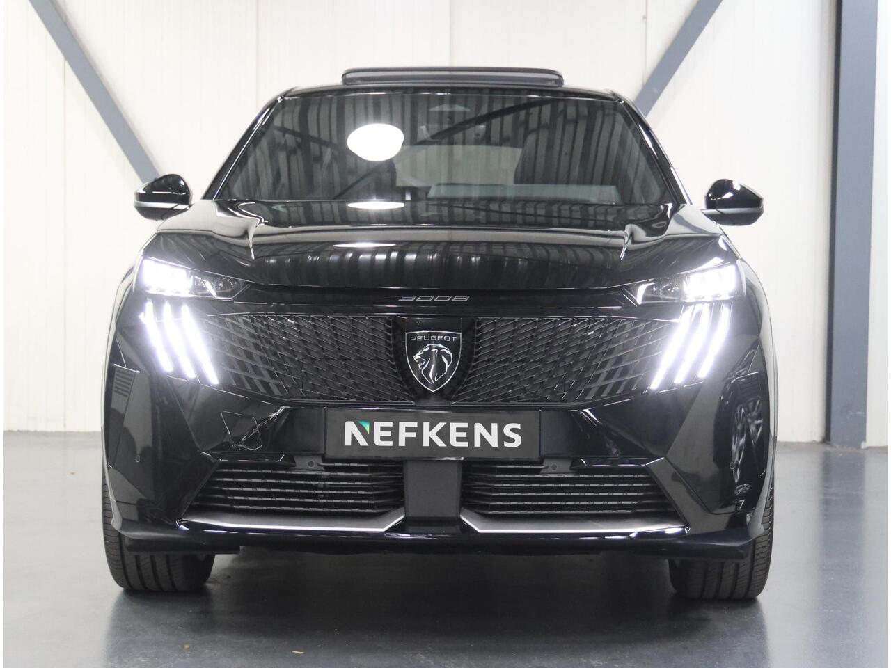 Peugeot 3008 e-3008 Launch Edition 325PK Dual Motor 73 kWh | Lederen Bekleding | Warmtepomp | Geventileerde Voorstoelen | Panoramadak | Keyless | Navigatie | ClimateControl | Dodehoekdetectie | AppleCarPlay/AndroidAuto | 360 Camera | Verwarmbare Voorstoelen | Adaptive