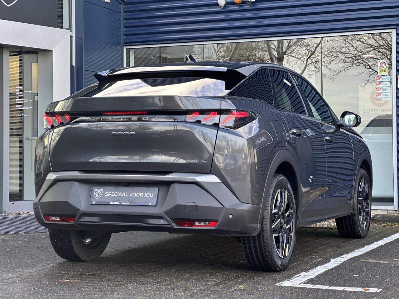 Peugeot 3008 1.2 Hybrid 145pk GT | Automaat | Stuur en Stoelverwarming | Elektrische achterklep | Achteruitrijcamera | Navigatie via 21inch scherm | Adaptieve Cruise Control