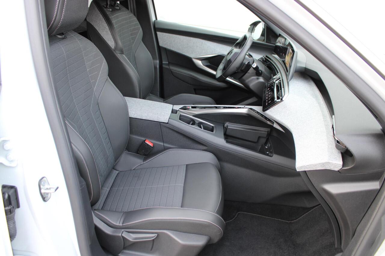 Peugeot 3008 1.2 Hybrid 145 Allure Automaat Airco Navi 360 Camera 8.639km Fabrieksgarantie