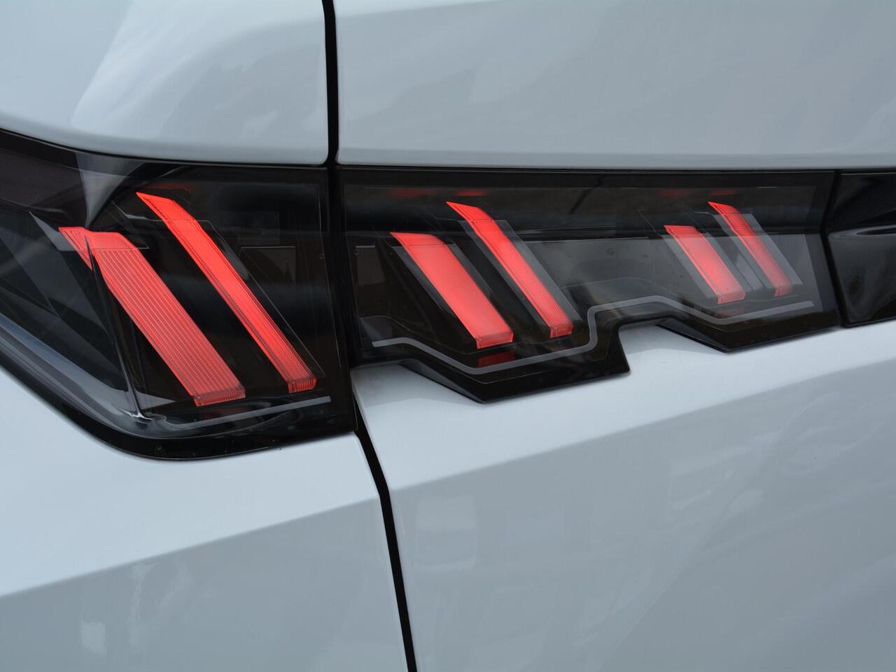 Peugeot 3008 e-3008 Allure 73 kWh