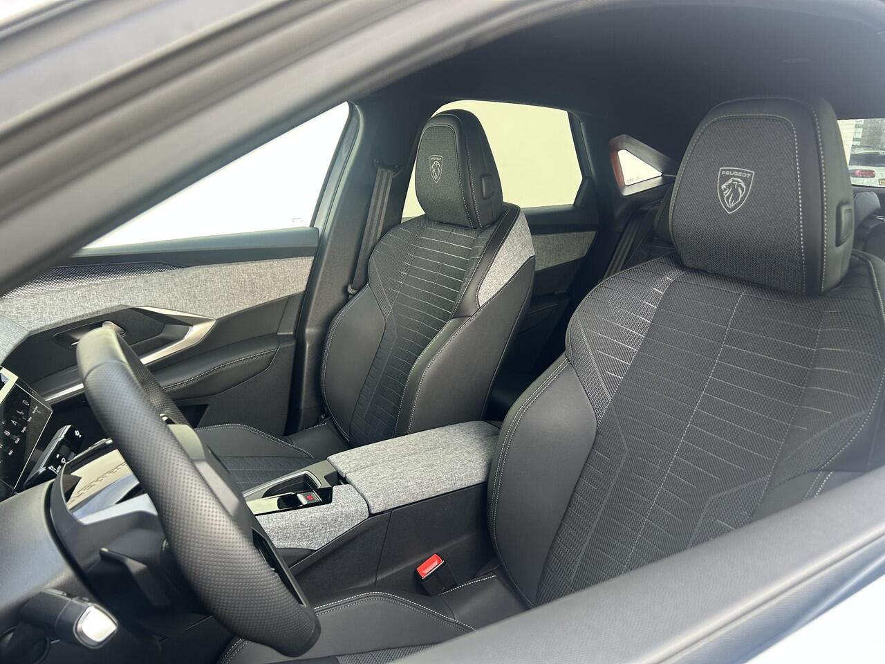 Peugeot 3008 1.2 Hybrid 136 GT | Elektr. achterklep | Adaptive cruise | Camera | Prijs is rijklaar