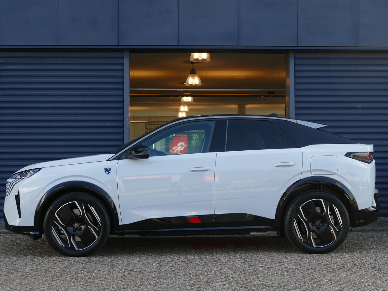 Peugeot 3008 e-3008 Launch Edition 325pk Dual Motor 73 kWh | Panorama dak | Alcantara pakket | 360 ° Camera | FOCAL Audio | Adaptive Cruise Control | Matrix LED | Stoelverwarming | Memory