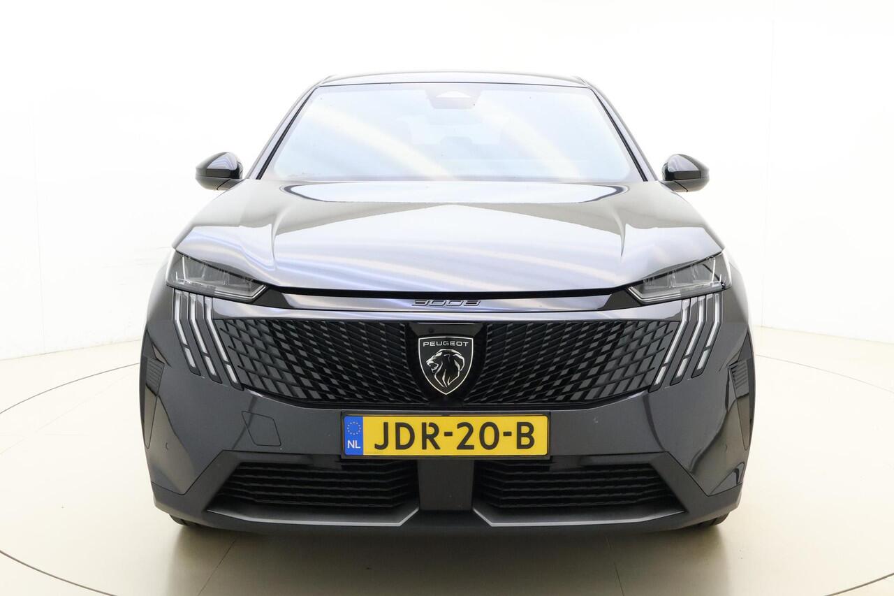 Peugeot 3008 1.2 Hybrid 145 Allure | Panoramic navigation PACK |