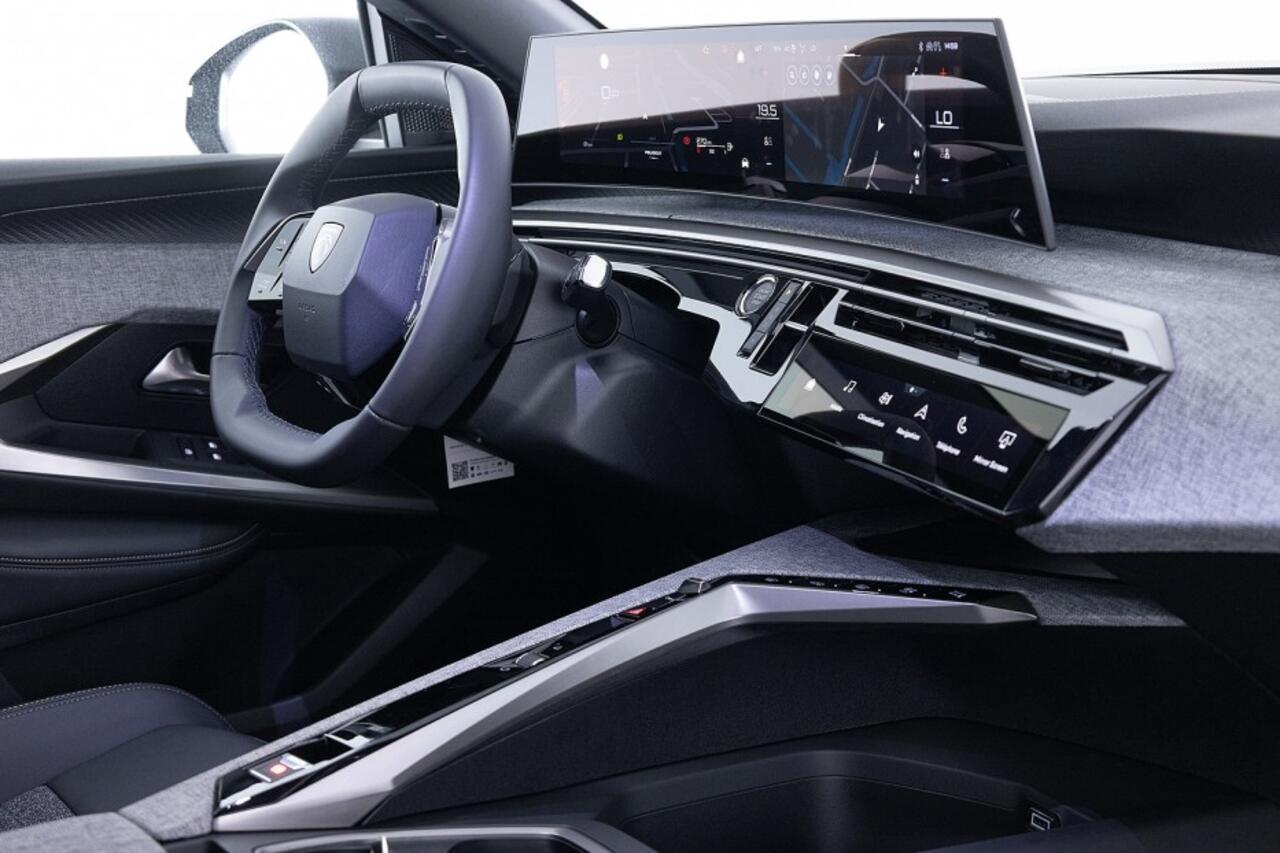 Peugeot 3008 1.2 Hybrid 136 Allure Automaat ? 1e Eigenaar